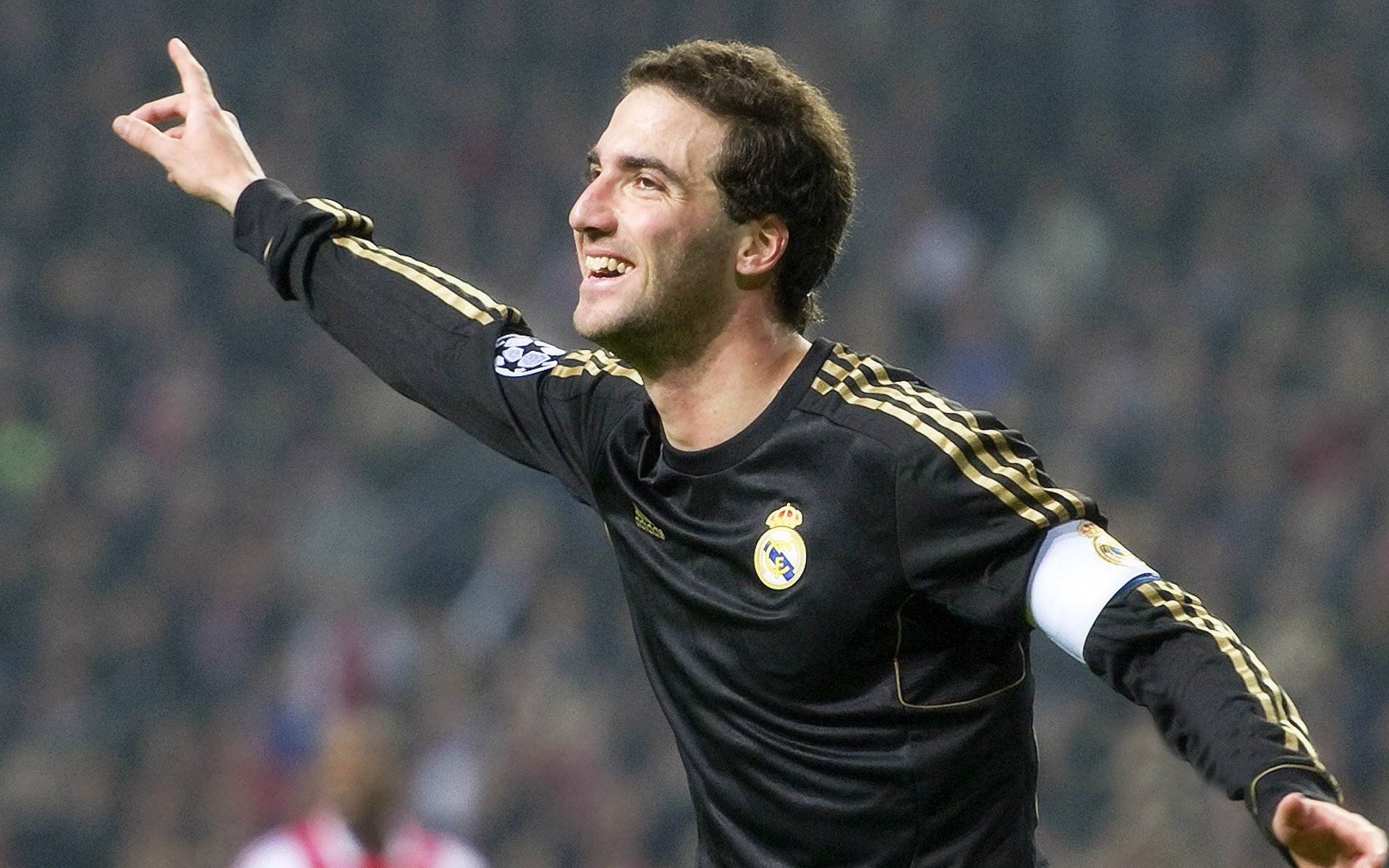 西甲赛场明星云集，精彩表现令人难以忘怀，西甲足球明星有哪些